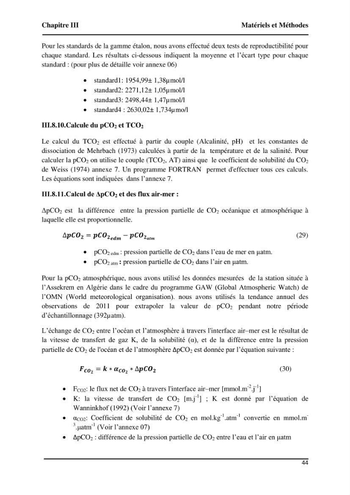Suivi de l\'état d\'eutrophisation et rôle de la baie d\'Alger comme source ou puits de CO2 pour l\'atmosphère