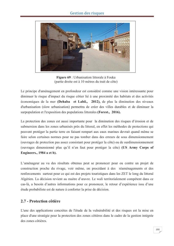 Indice de vulnérabilité et de risque côtier pour l\'évaluation du risque d\'érosin et de submerstion dans le littoral centre Algérien (cas de la baie de Bouismal )