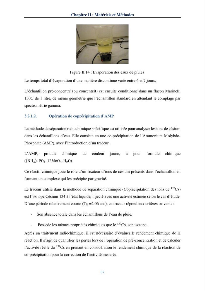 Transfert et dépôt de la radioactivité des aérosols et des eaux de pluie vers le sol et le milieu marin: application au nord de l\'Algérie